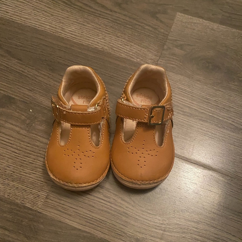 Size 3 sandals